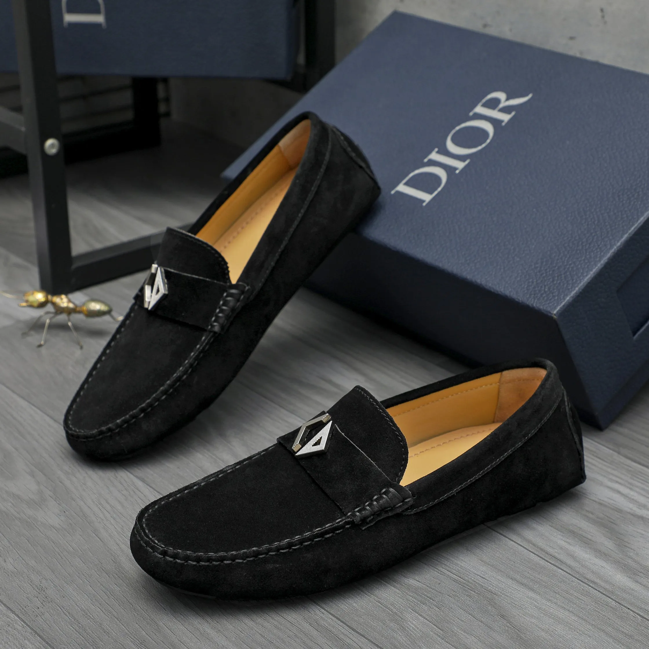 Men's shoes 💰p420 Product trademark: Dior "Dior" casual slip-on men's shoes Regular size: 38-44 Product materials: Selected frosted cowhide upper, sheepskin lining, rubber outsole